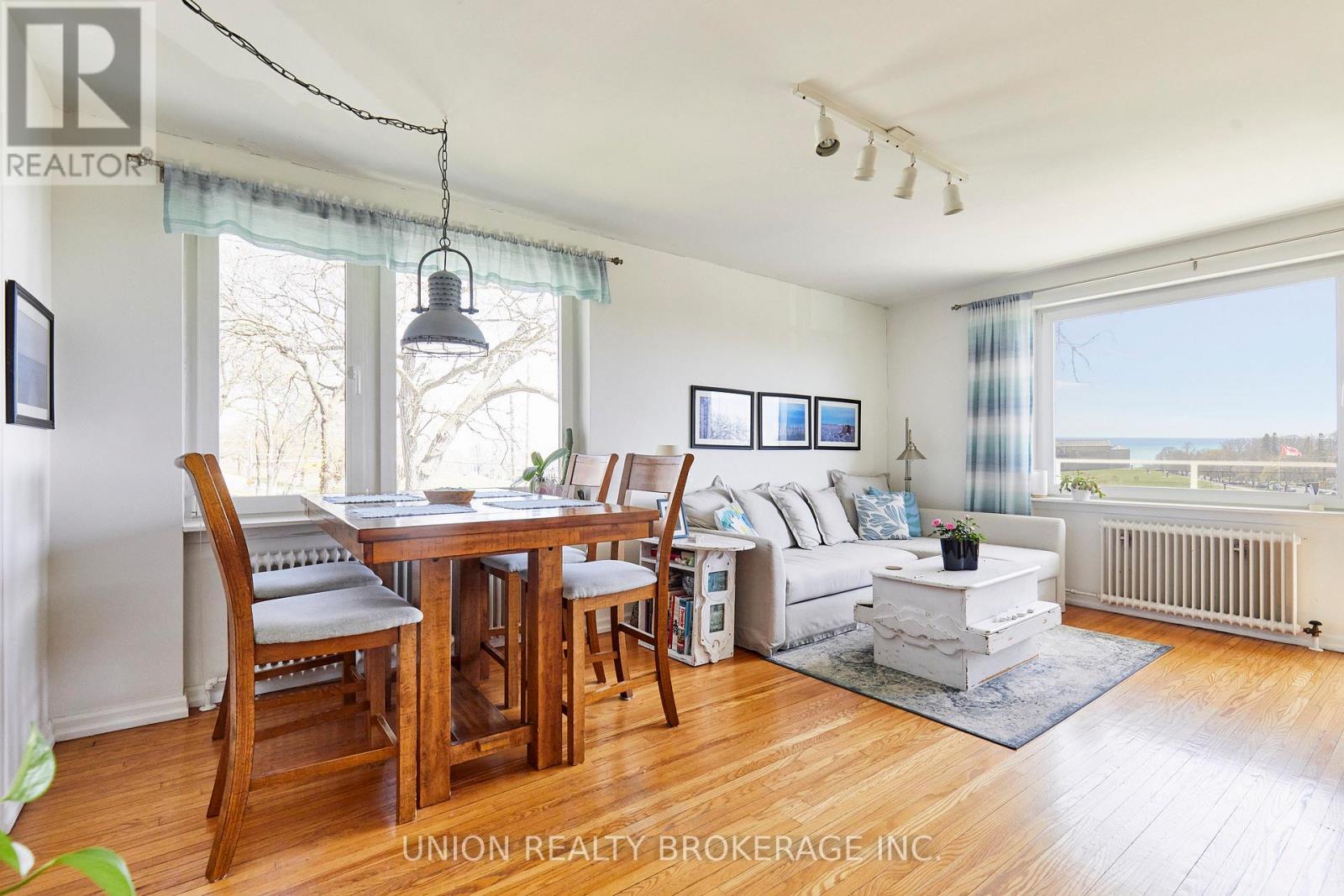 Apartment – 8 - 2378 QUEEN STREET E, Toronto – photo 4