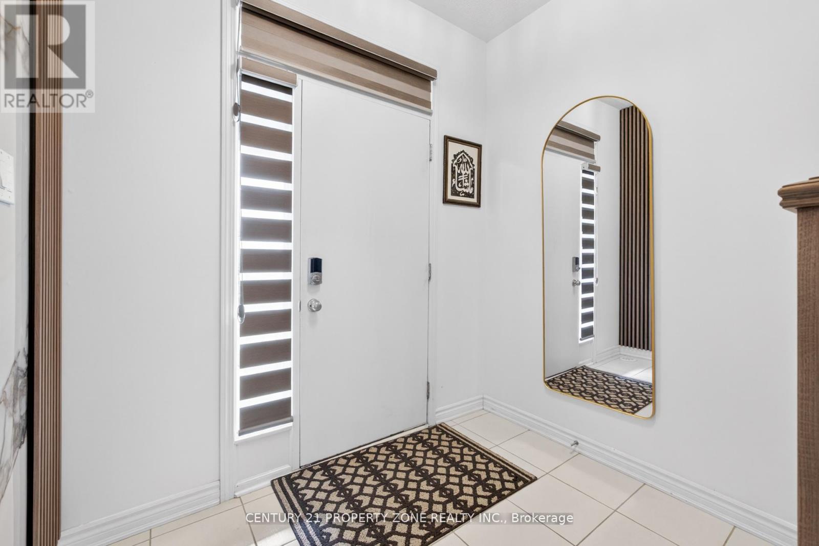 Row / Townhouse – 5186 VIOLA DESMOND DRIVE, Mississauga – photo 5