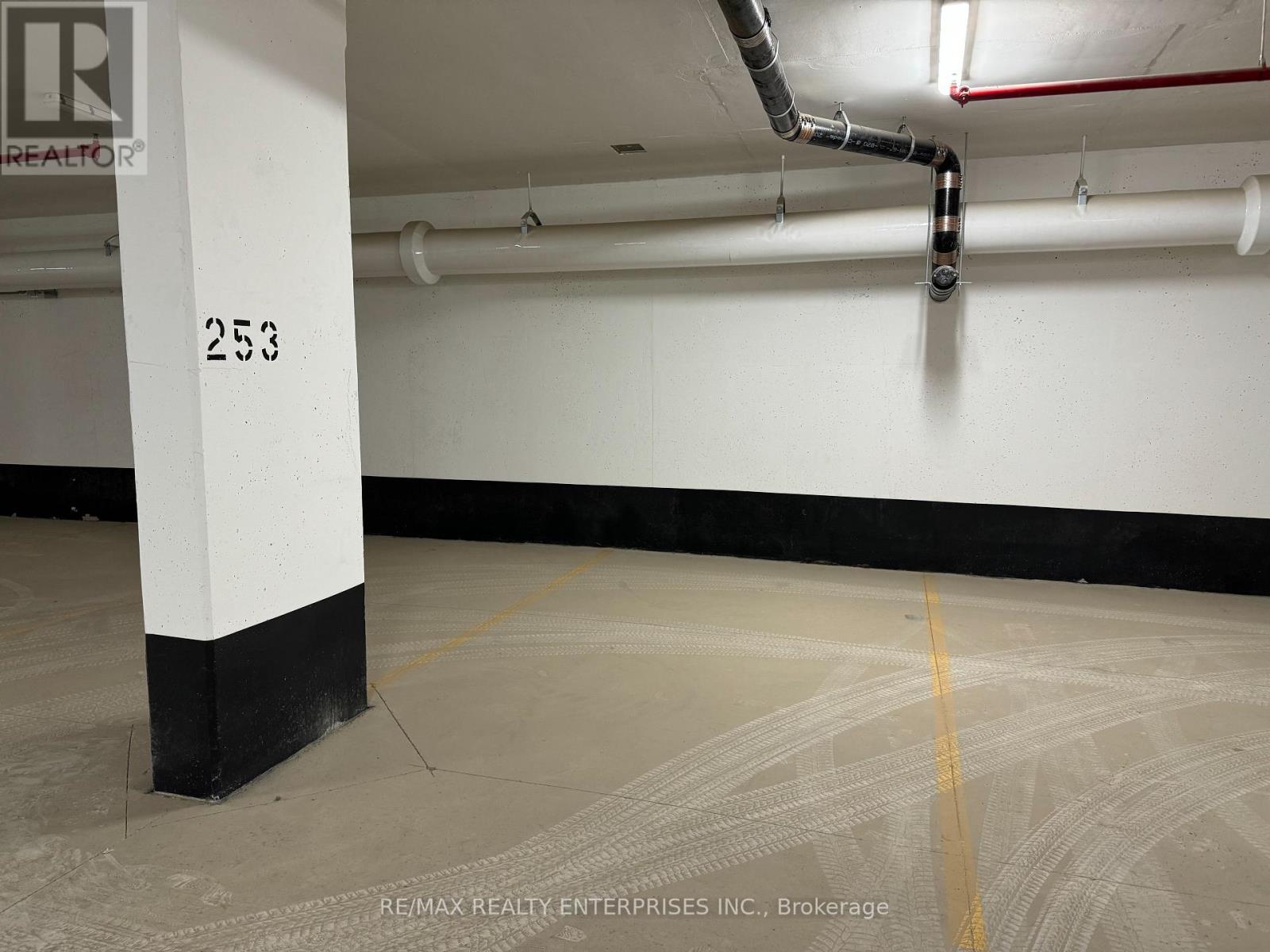 Apartment – 901 - 220 MISSINNIHE WAY, Mississauga – photo 2