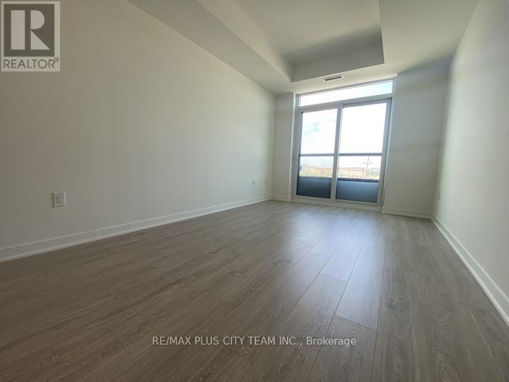 Apartment – 610 - 2495 EGLINTON AVENUE W, Mississauga – photo 2