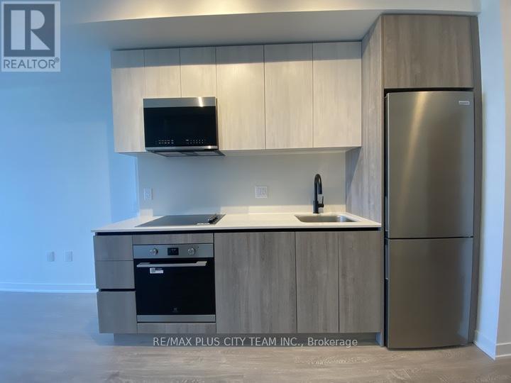 Apartment – 610 - 2495 EGLINTON AVENUE W, Mississauga – photo 4