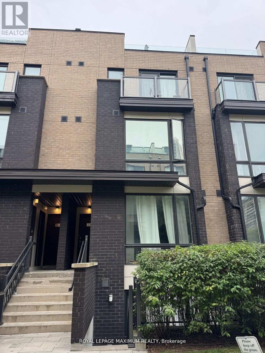 Row / Townhouse – 92 - 30 FIELDWAY ROAD, Toronto – photo 2