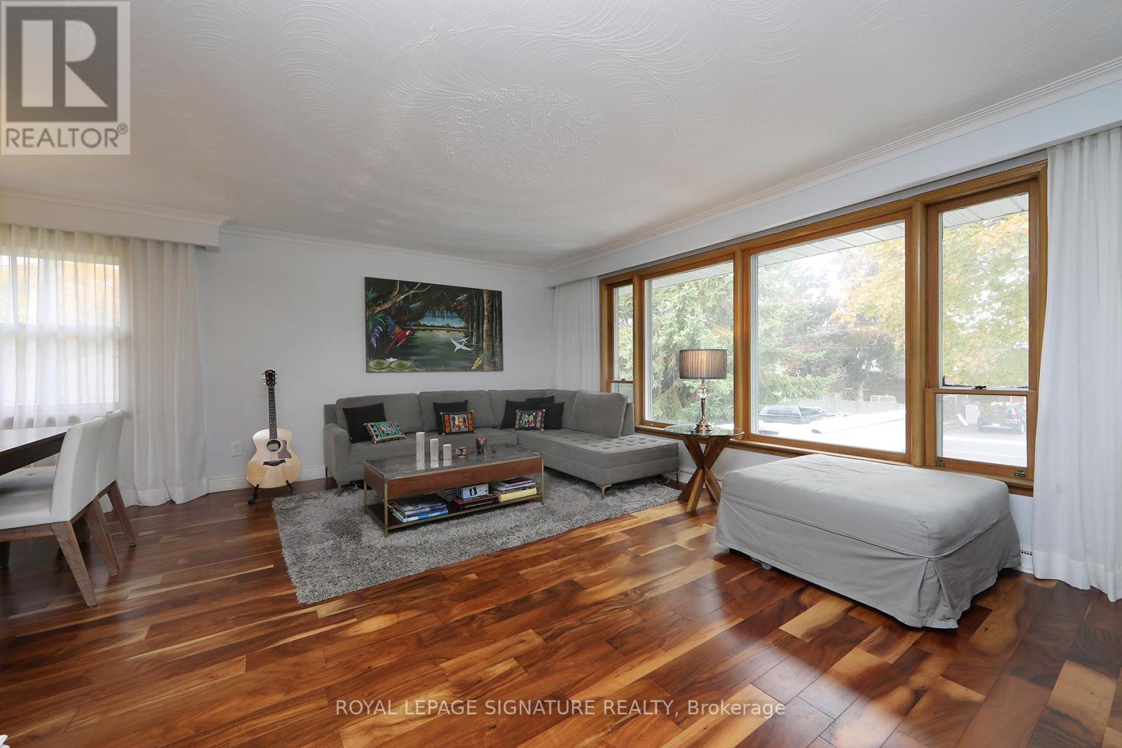 House – 3 KEYWELL COURT, Toronto – photo 3