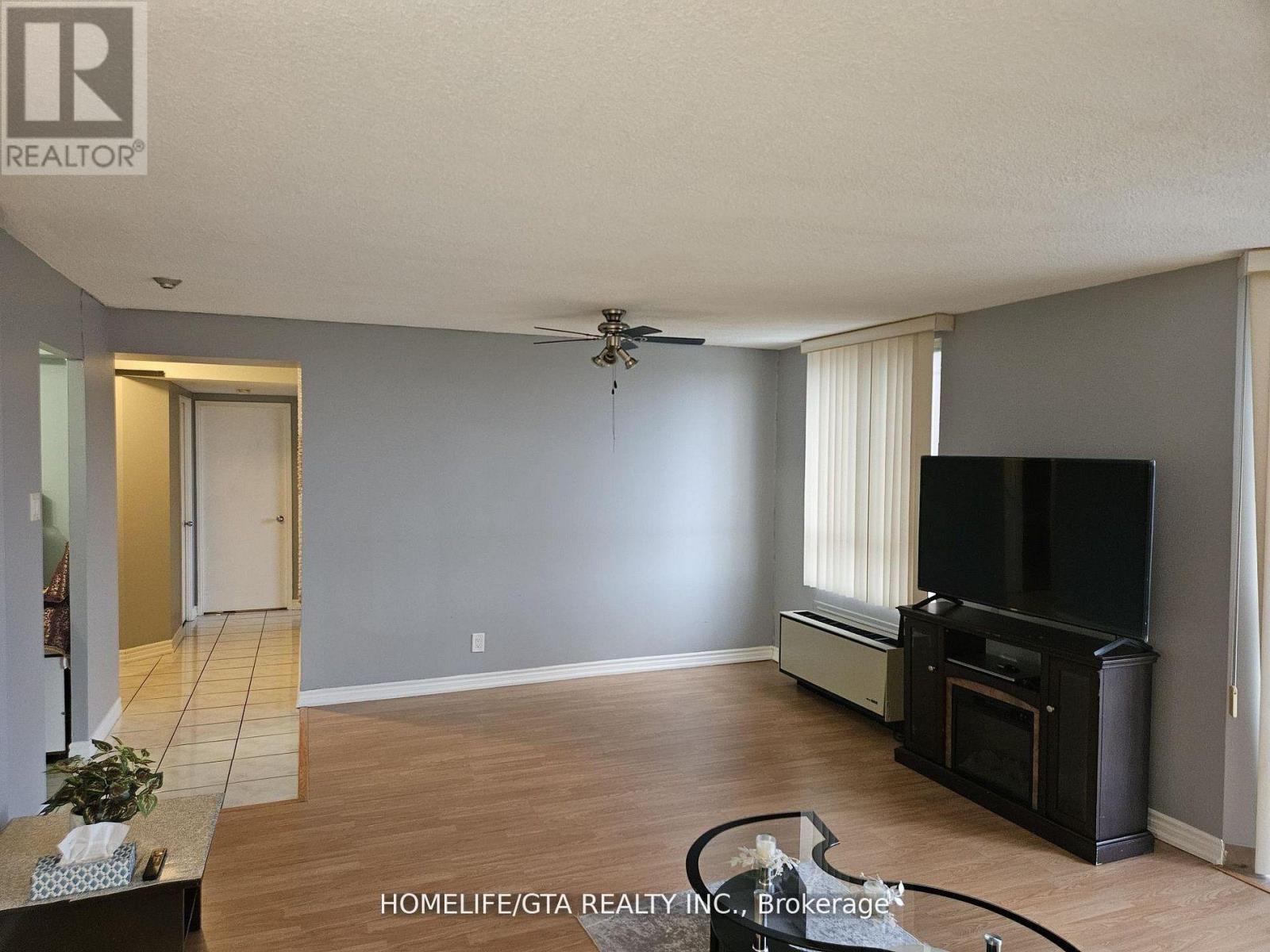 Apartment – 1409 - 41 MARKBROOK LANE, Toronto – photo 4