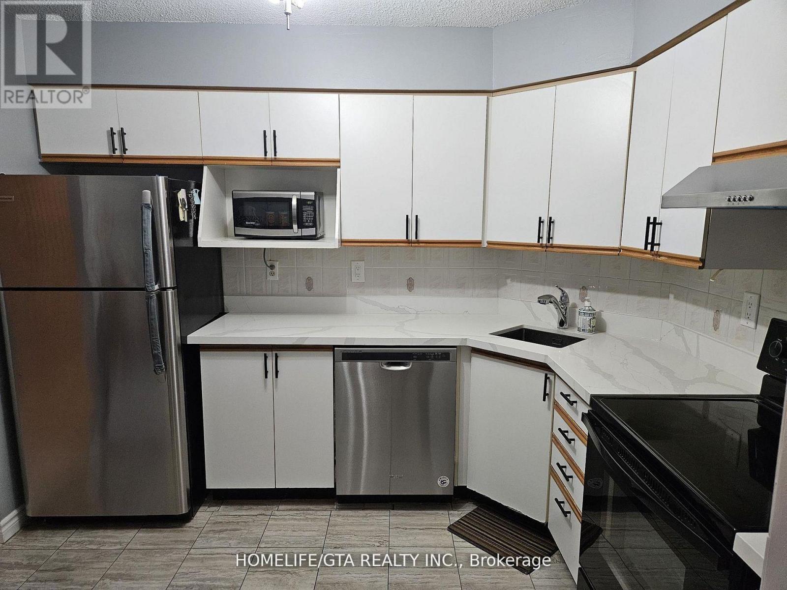 Apartment – 1409 - 41 MARKBROOK LANE, Toronto – photo 5