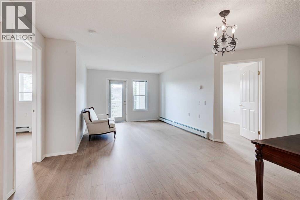 Apartment for Sale in 239, 5000 Somervale Court SW|Calgary, Alberta T2Y4M1 3