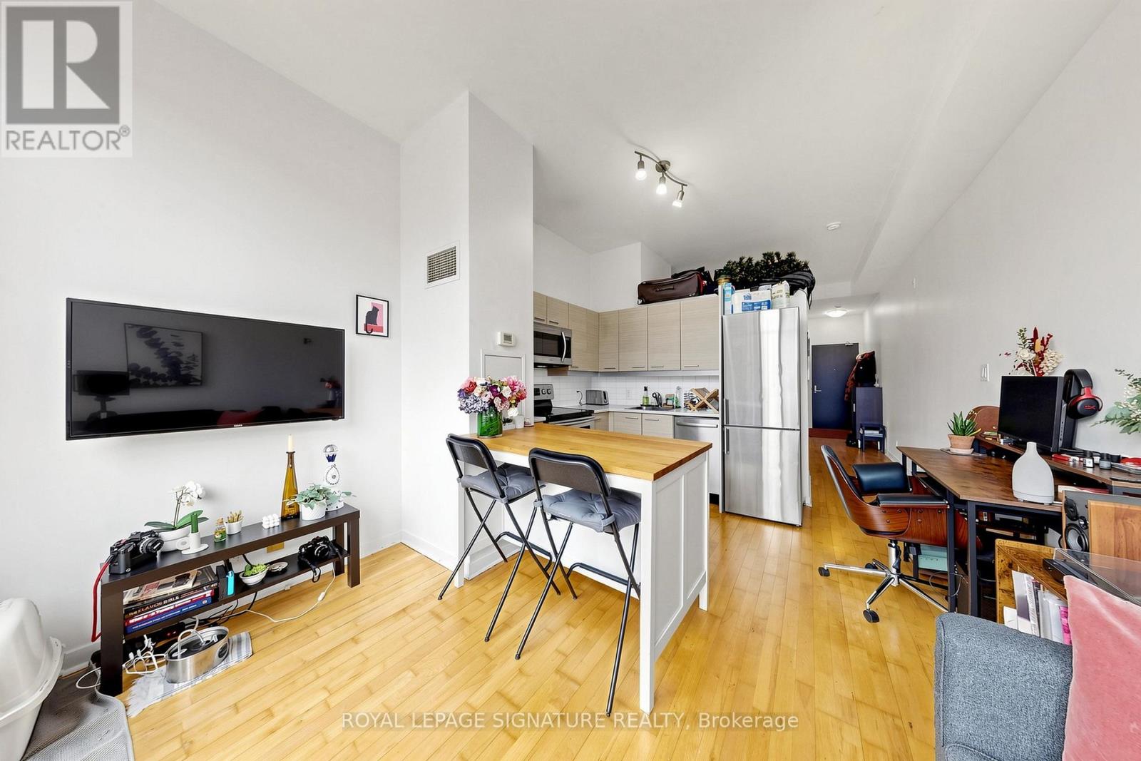 Apartment – 203 - 569 KING STREET E, Toronto – photo 3