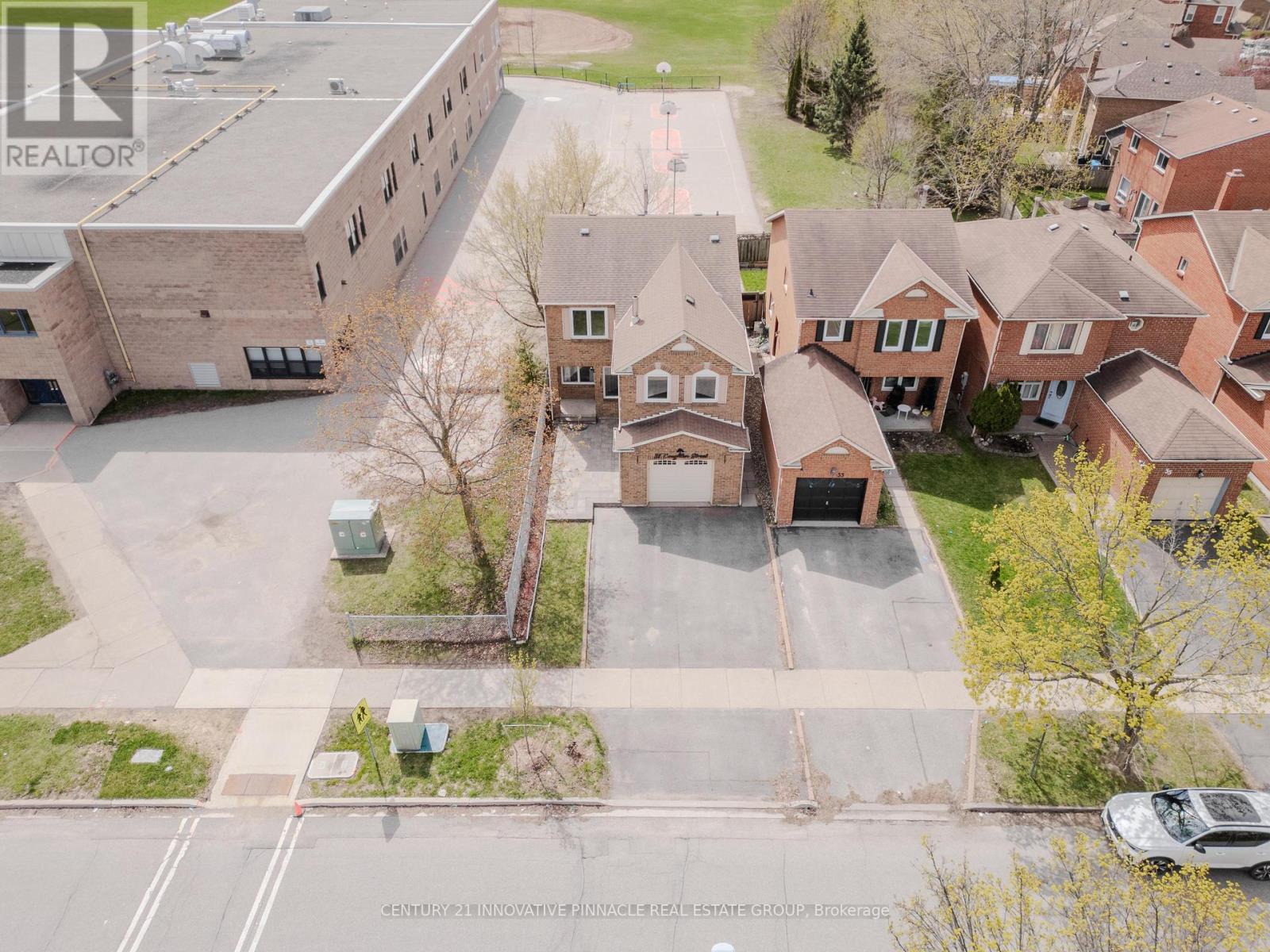 House – 31 COUGHLEN STREET, Ajax – photo 5
