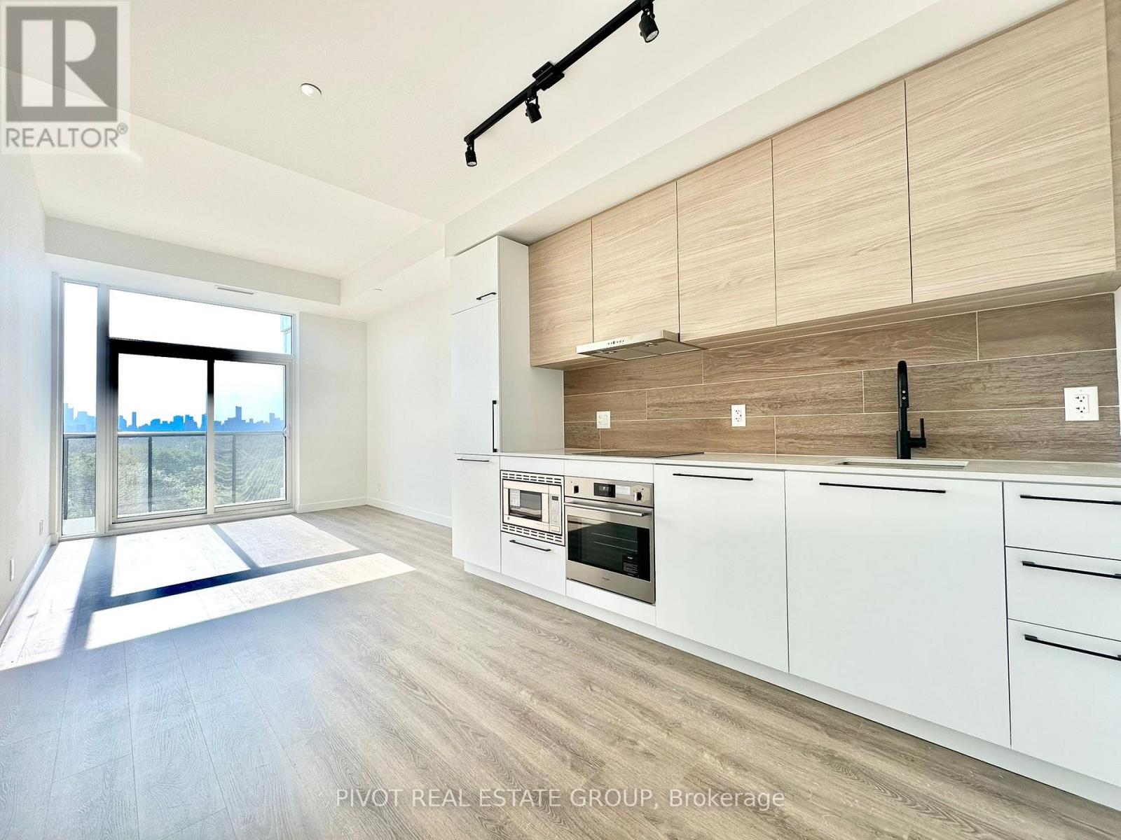 Apartment – 620 - 1050 EASTERN AVENUE, Toronto – photo 1