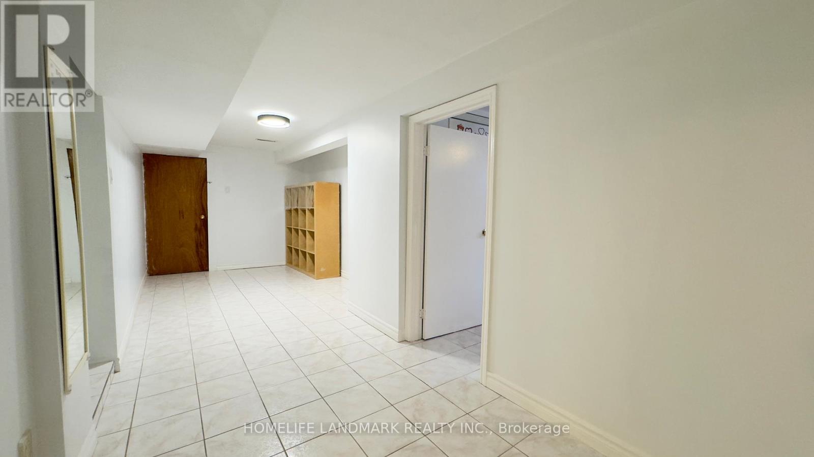 House – 35 LAMBETH SQUARE, Toronto – photo 2