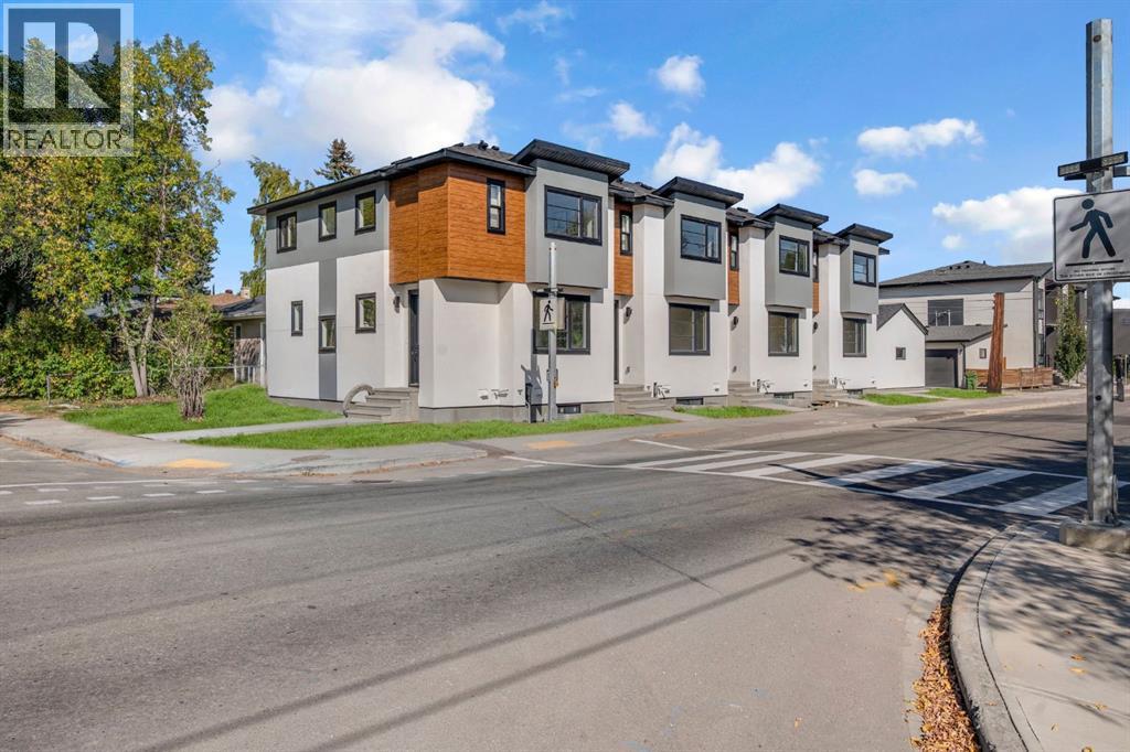 Row / Townhouse for Sale in 1844 24 Avenue NW|Calgary, Alberta T2M3T6