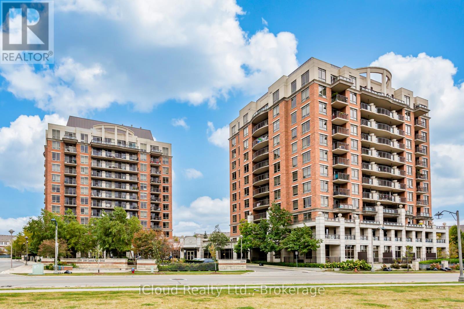 Apartment – 403 - 2391 CENTRAL PARK DRIVE, Oakville – photo 1