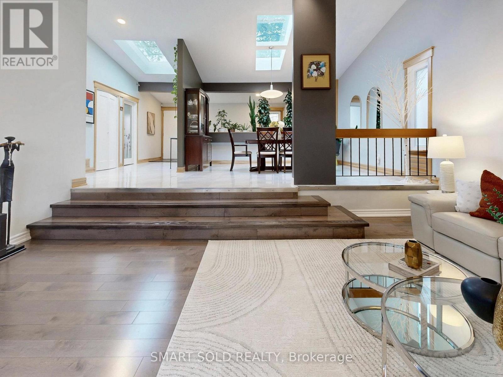 House – 48 PATINA DRIVE, Toronto – photo 5