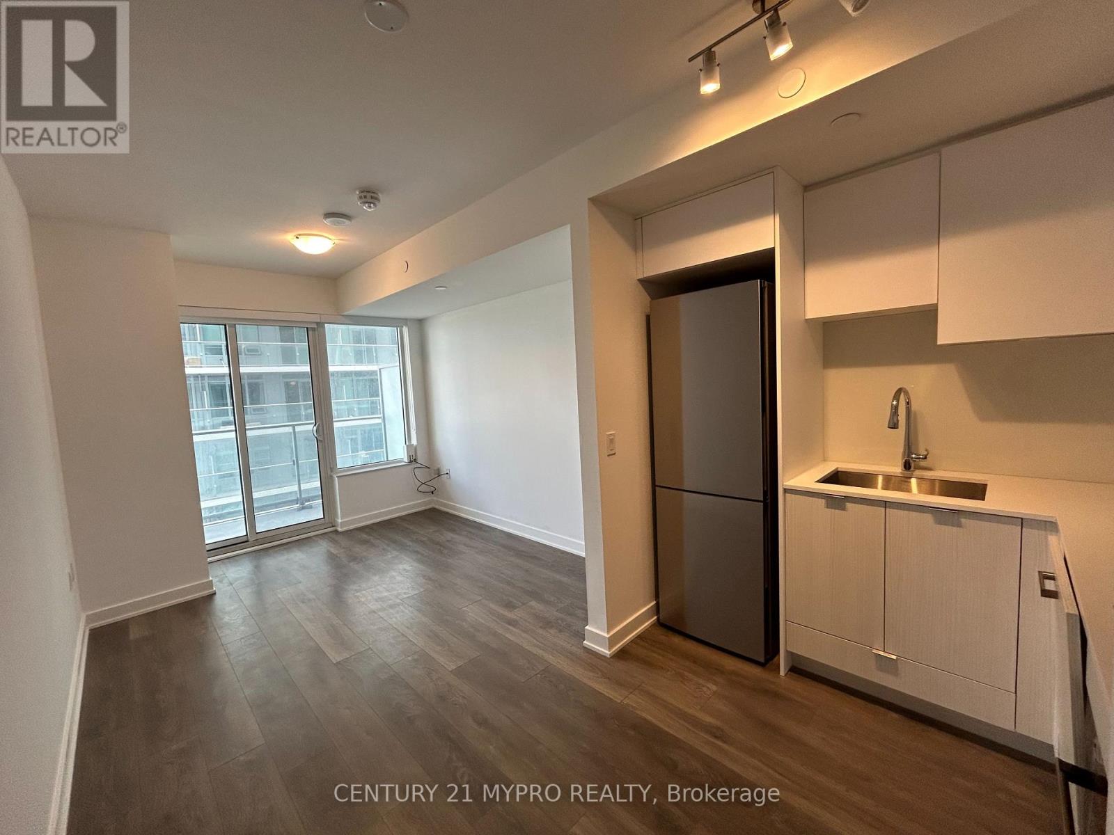 Single Family – 2714 - 195 REDPATH AVENUE, Toronto – photo 4