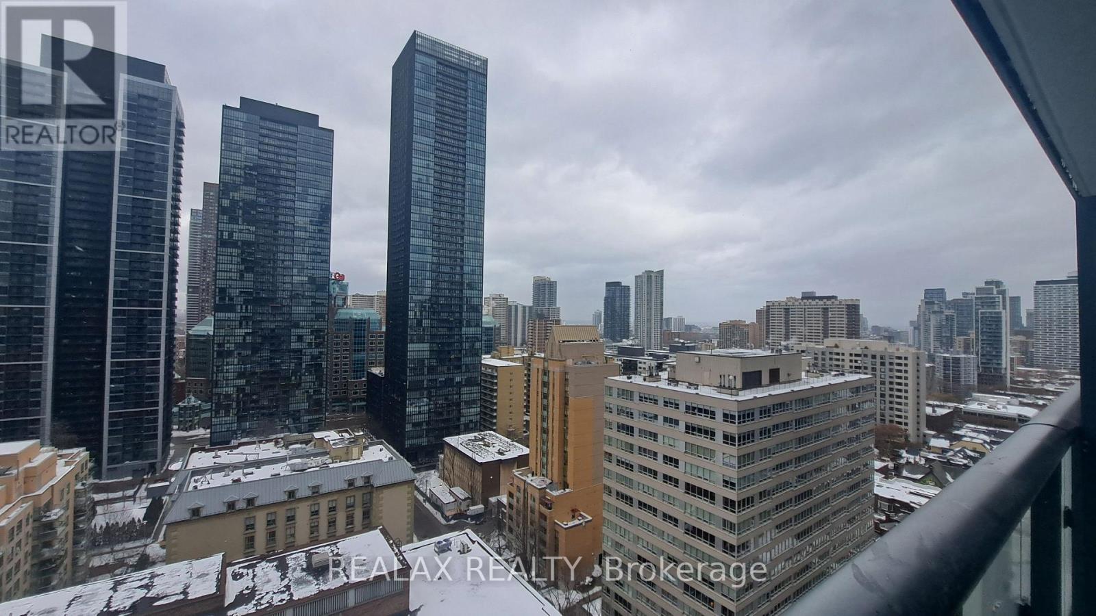 Apartment – 1707 - 634 CHURCH STREET, Toronto – photo 2