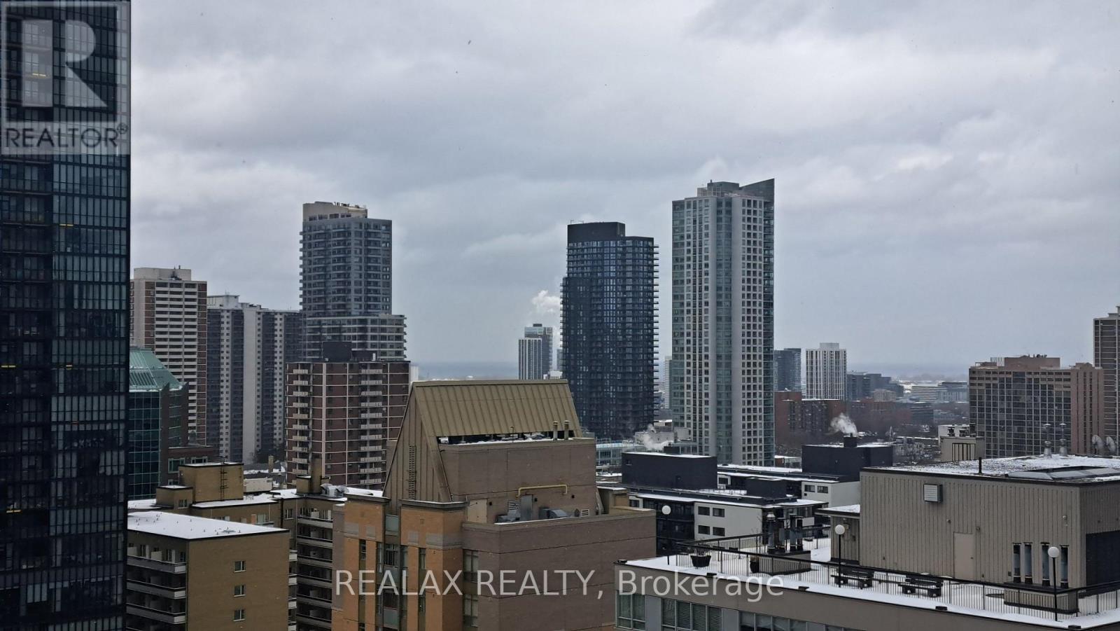 Apartment – 1707 - 634 CHURCH STREET, Toronto – photo 3