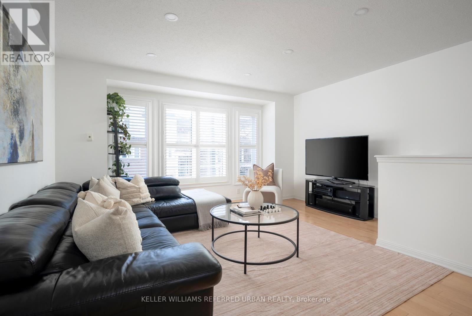 Row / Townhouse – 11 WINKLER TERRACE, Toronto – photo 4