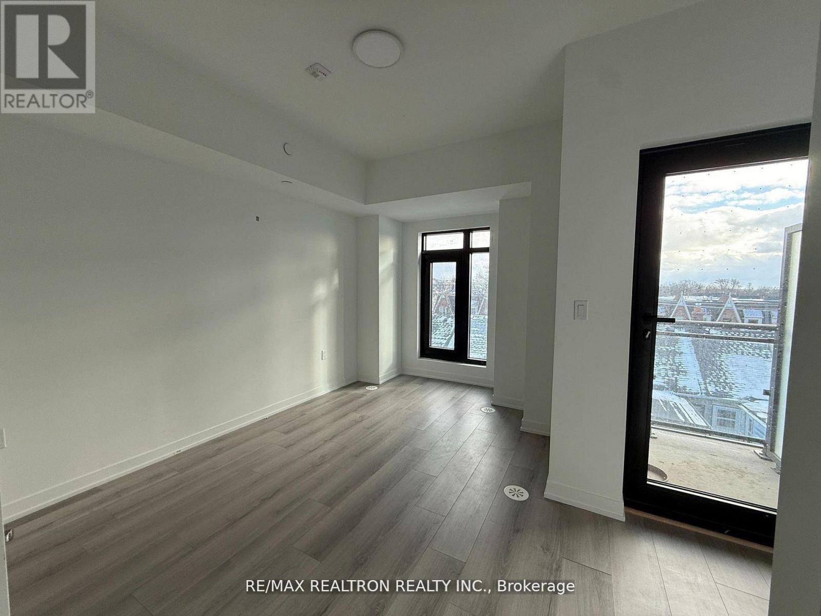 Row / Townhouse – 312 - 485 LOGAN AVENUE, Toronto – photo 5