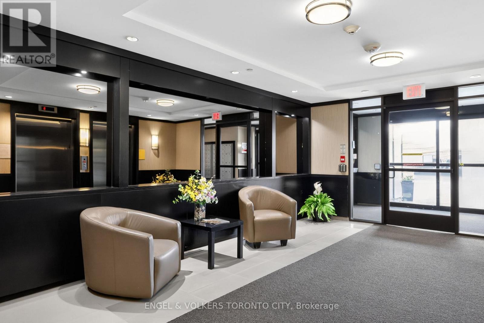 Apartment – 503 - 149 CHURCH STREET, King – photo 3