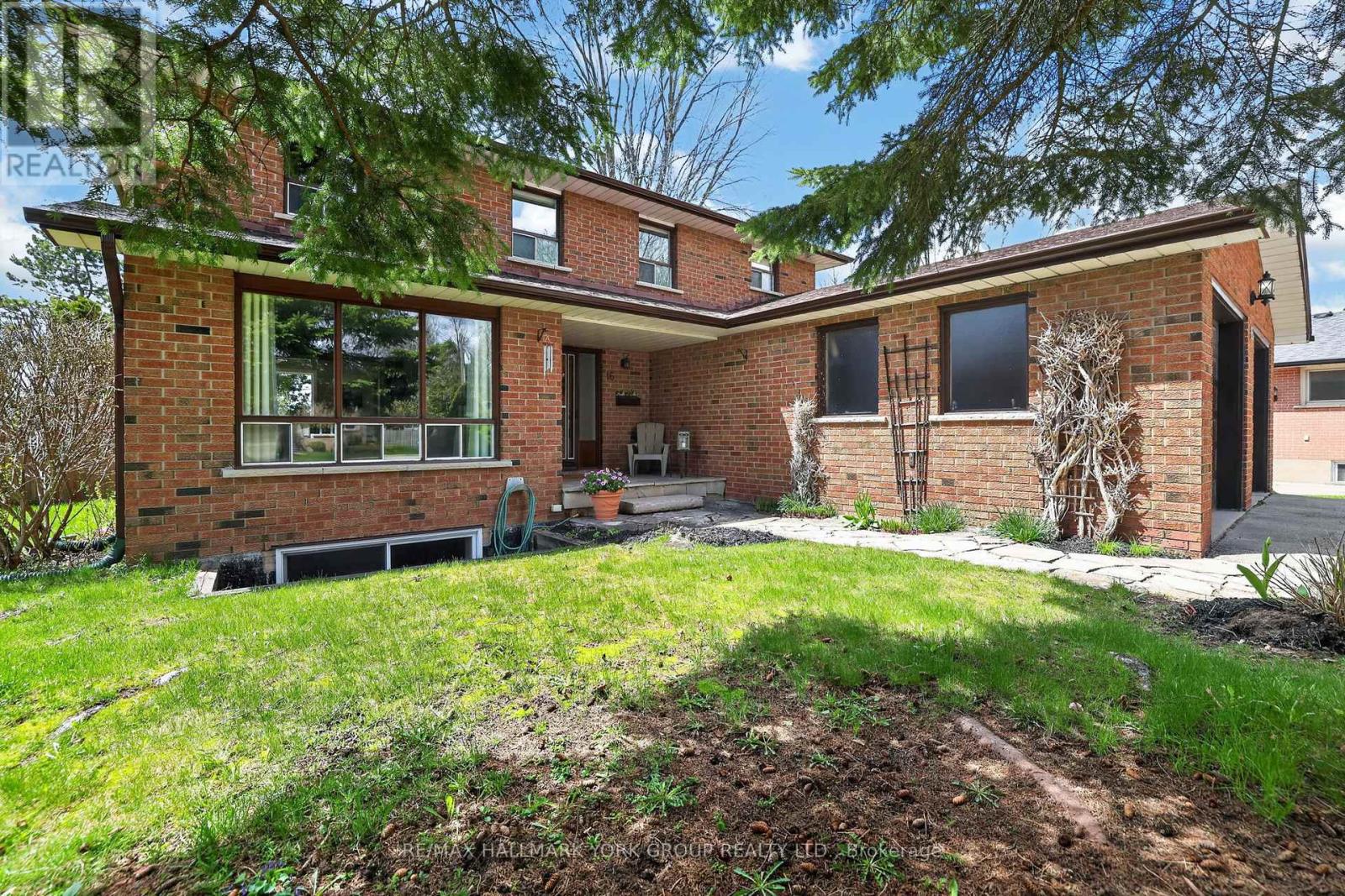 House – 16 WENDERLY DRIVE, Aurora – photo 3