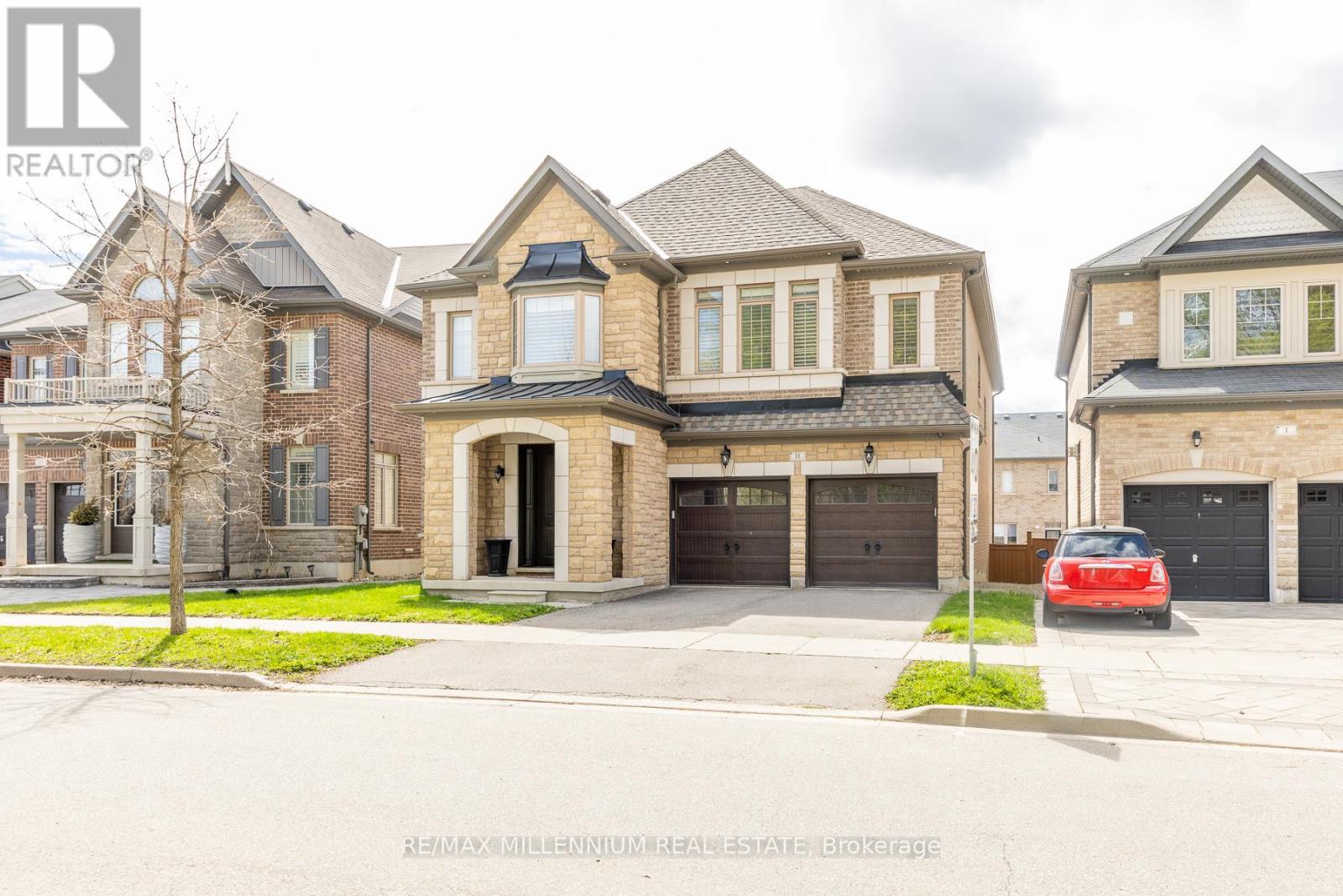 House – 11 ALGOMA DRIVE, Vaughan – photo 3