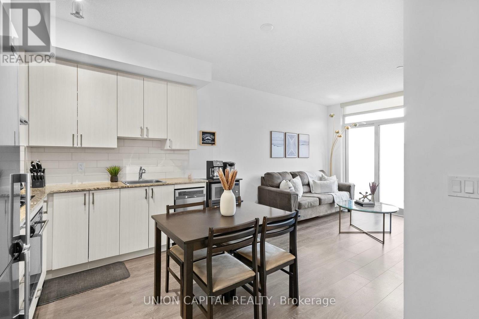 Apartment – 310 - 50 ANN O'REILLY ROAD, Toronto – photo 5