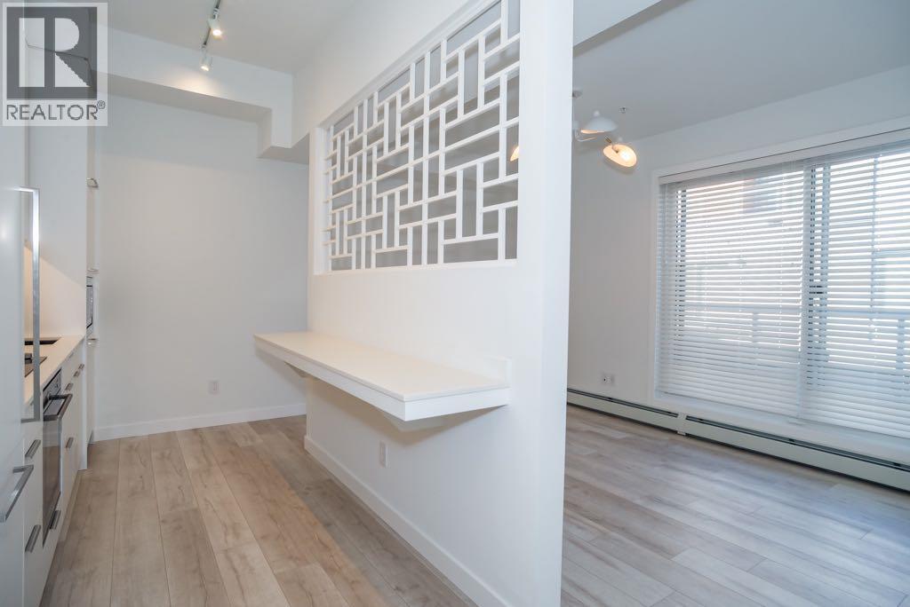 Apartment for Sale in 317, 3130 Thirsk Street NW|Calgary, Alberta T3B6H4 4