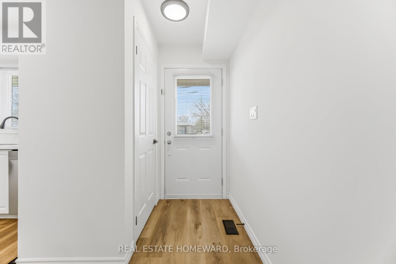 Row / Townhouse – 2 - 59 MCLAUGHLIN ROAD N, Brampton – photo 4