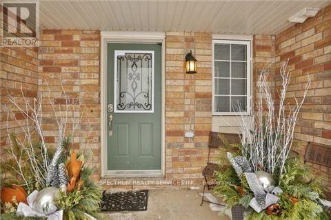 Row / Townhouse – 2584 VALLEYRIDGE DRIVE, Oakville – photo 3