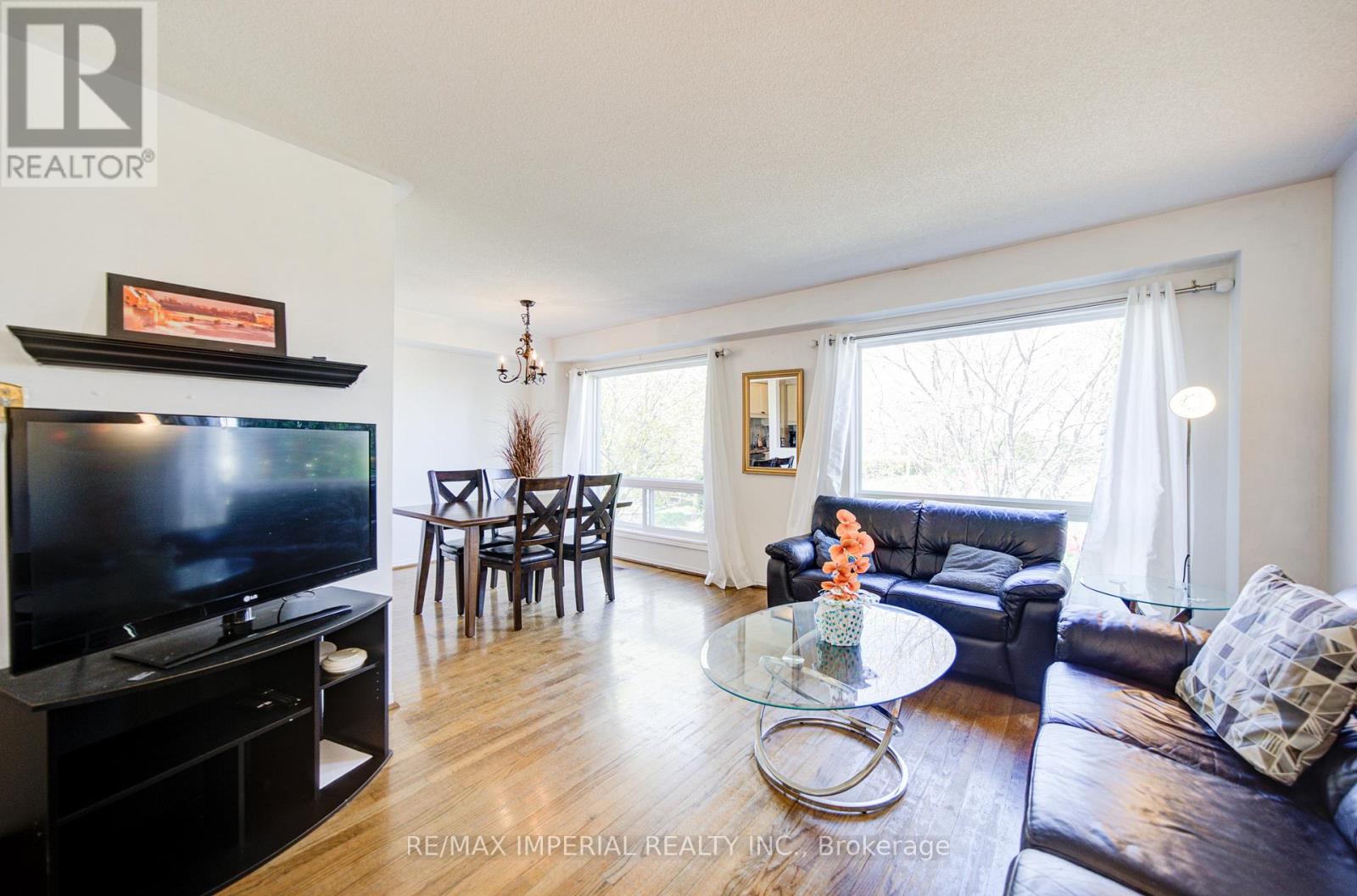 Row / Townhouse – 44 - 5305 GLEN ERIN DRIVE, Mississauga – photo 4