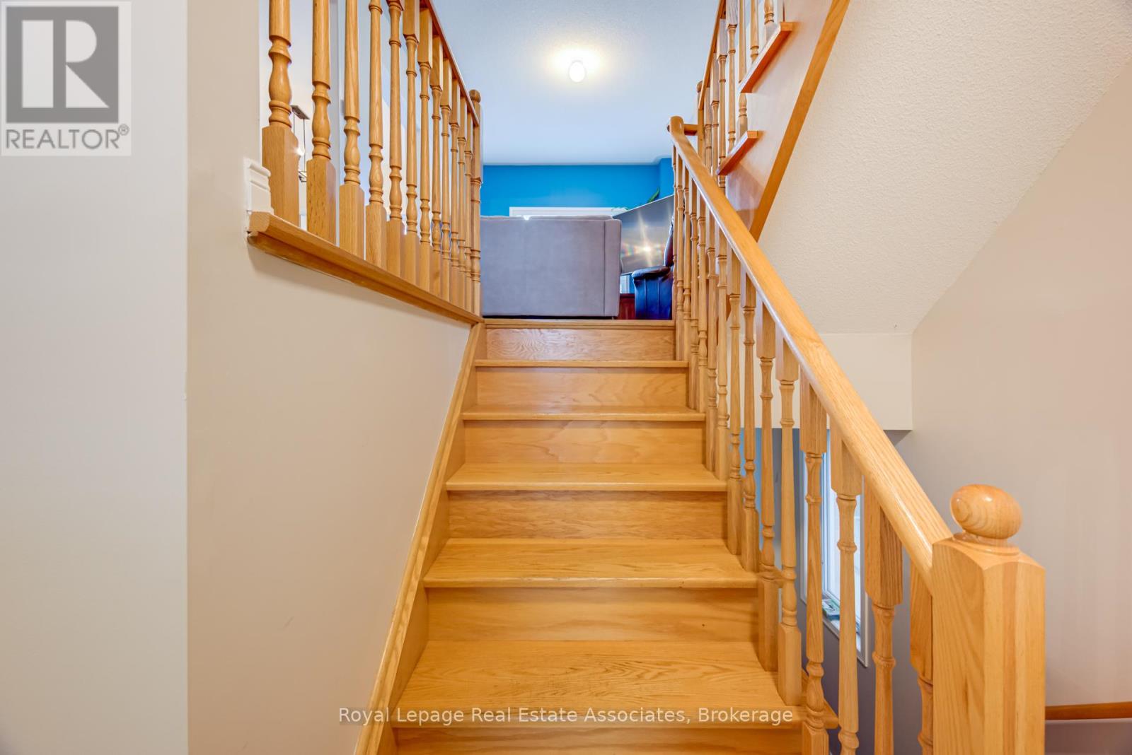 Row / Townhouse – 6603 JAZZY MEWS, Mississauga – photo 3