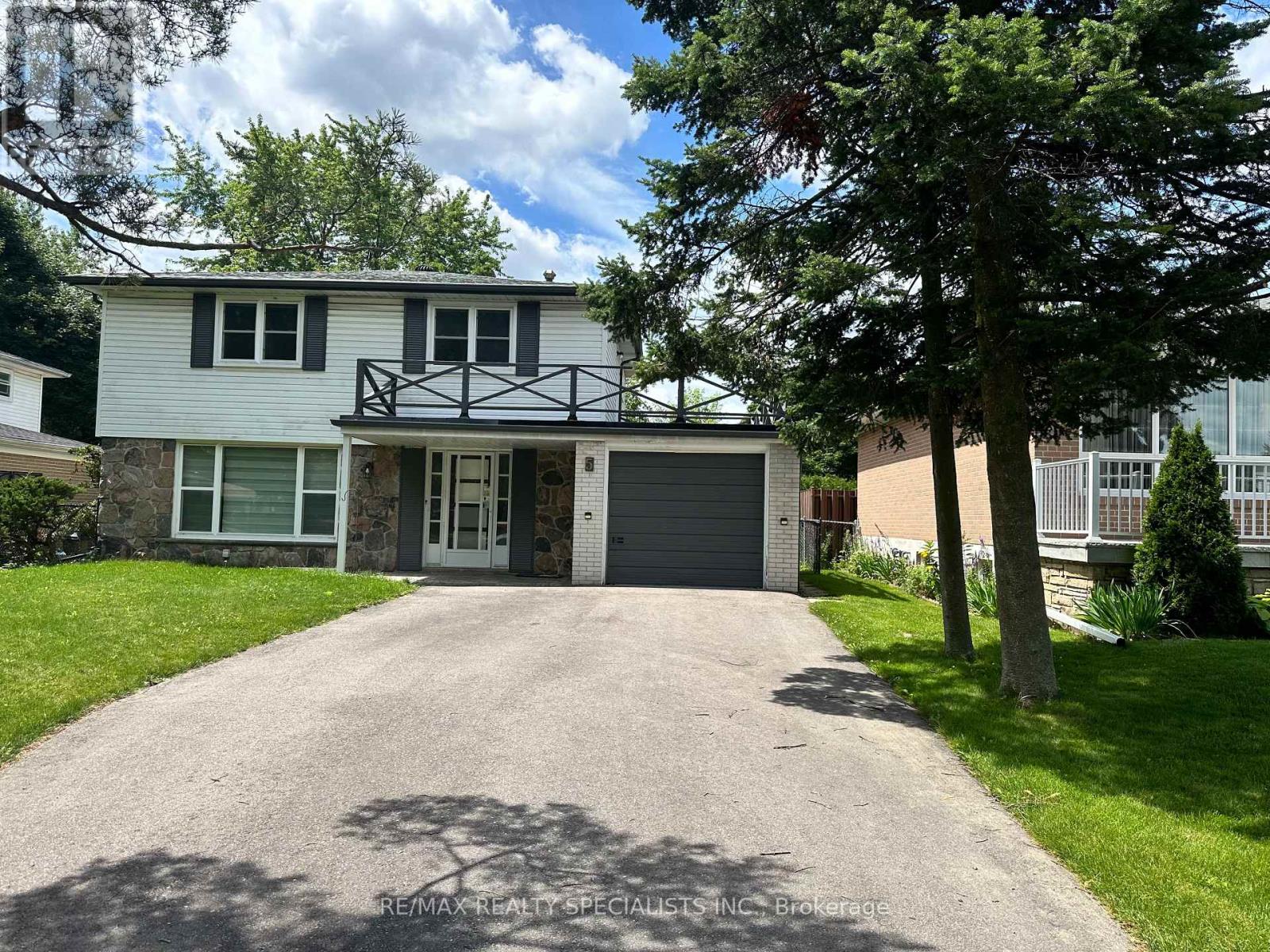 House – 5 NORVAL CRESCENT, Brampton – photo 1
