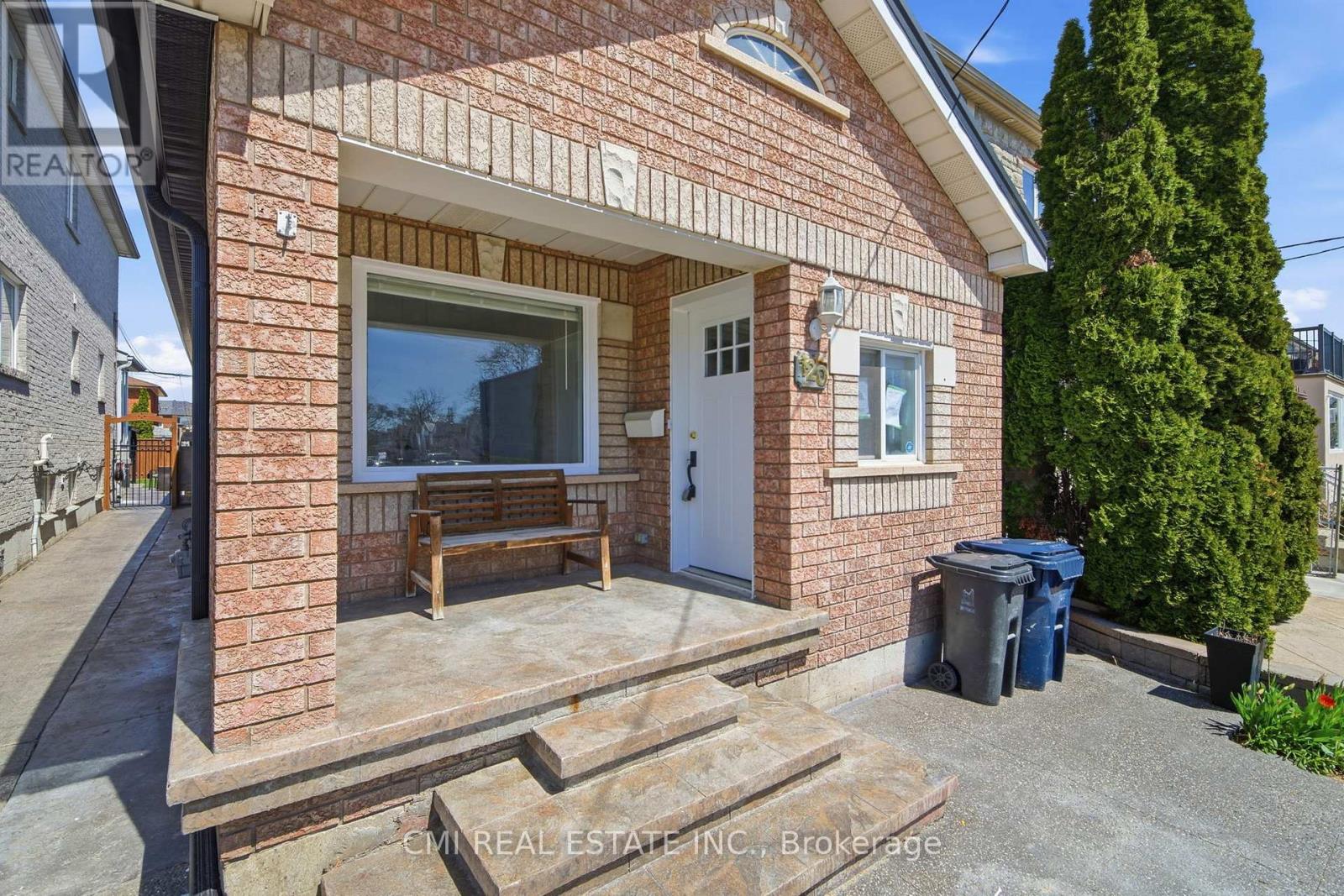 House – 120 NORTHLAND AVENUE, Toronto – photo 3