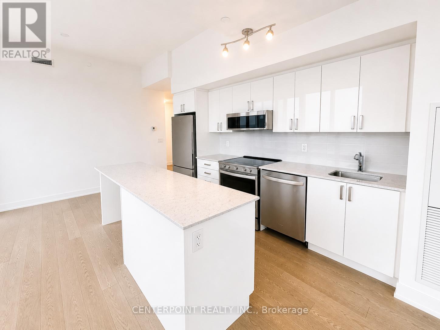 Apartment – 803 - 1063 DOUGLAS MCCURDY COMMON, Mississauga – photo 2