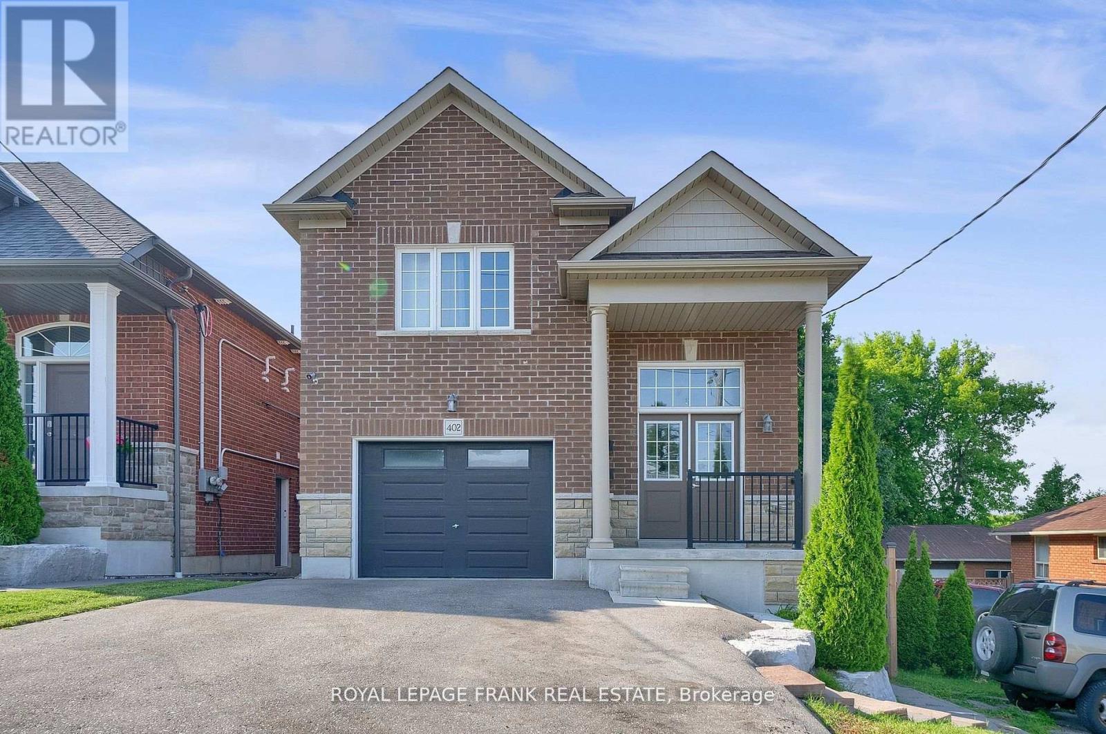 Duplex – 402 OLIVE AVENUE, Oshawa – photo 1