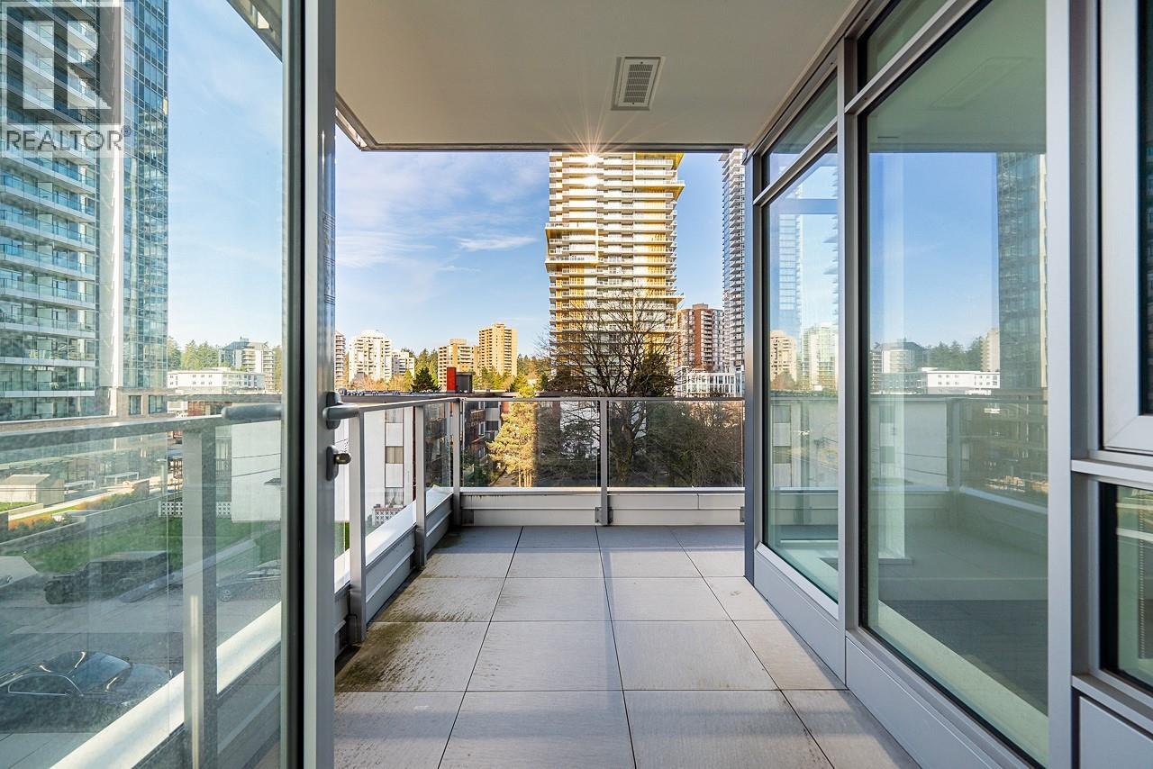303 6398 SILVER AVENUE|Burnaby, British Columbia V5H0K7