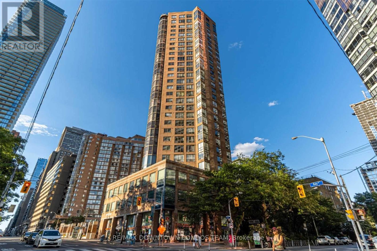 Apartment – 2116 - 44 ST JOSEPH STREET, Toronto – photo 2