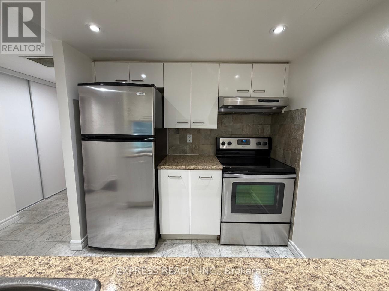Apartment – 2403 - 38 ELM STREET, Toronto – photo 3
