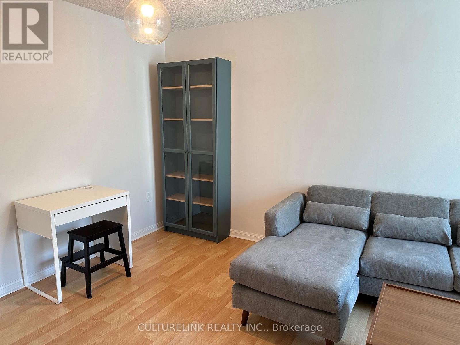 Apartment – Address not available,  – photo 3