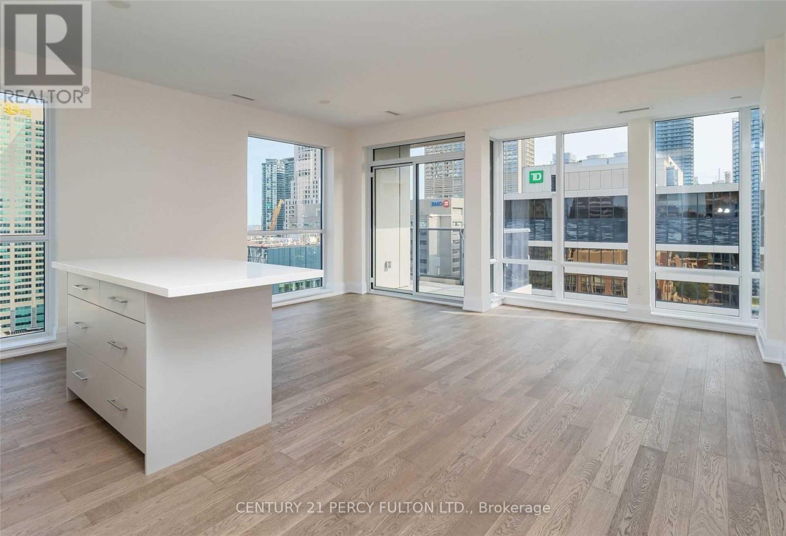 Apartment – 2207 - 88 CUMBERLAND STREET, Toronto – photo 3