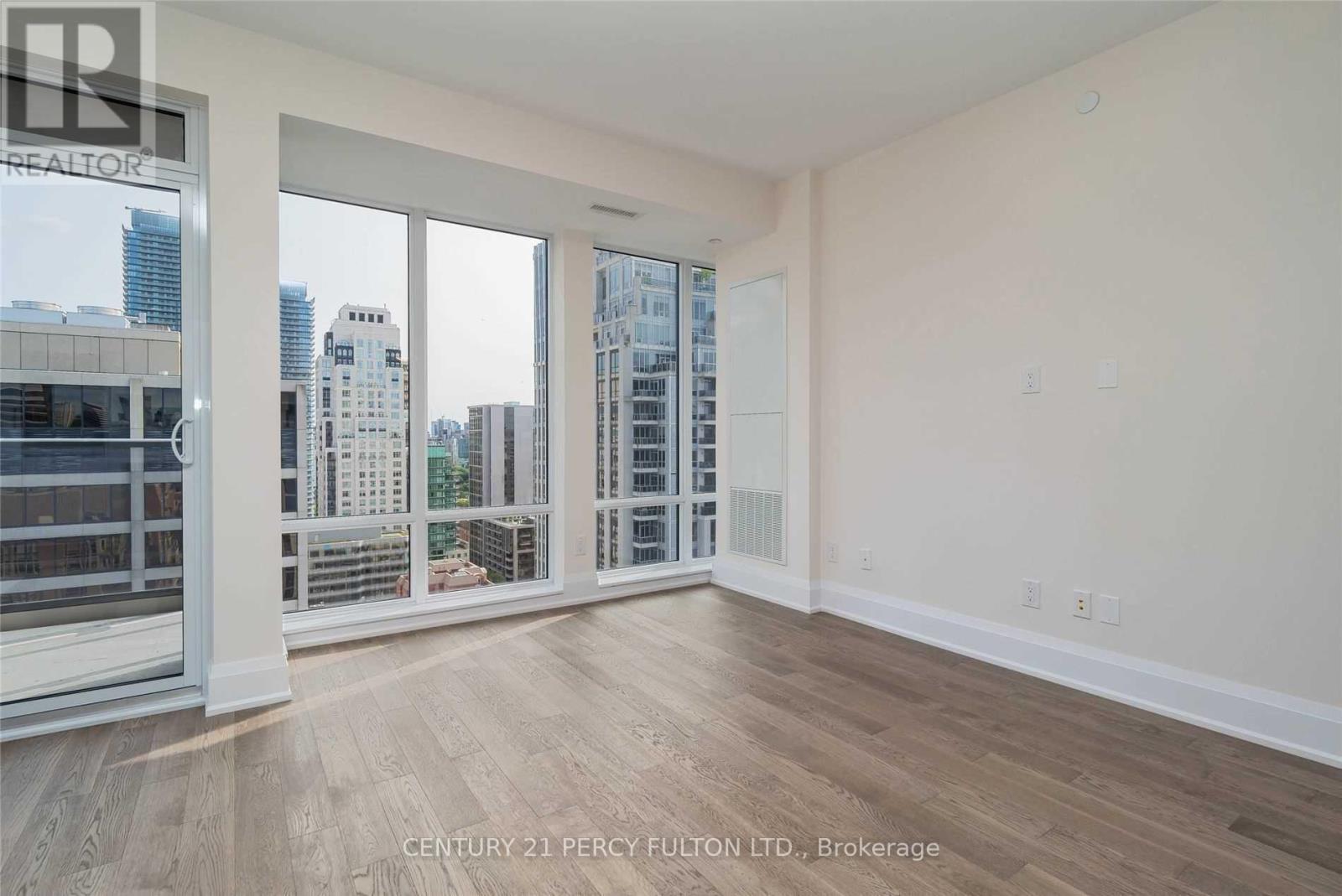 Apartment – 2207 - 88 CUMBERLAND STREET, Toronto – photo 5