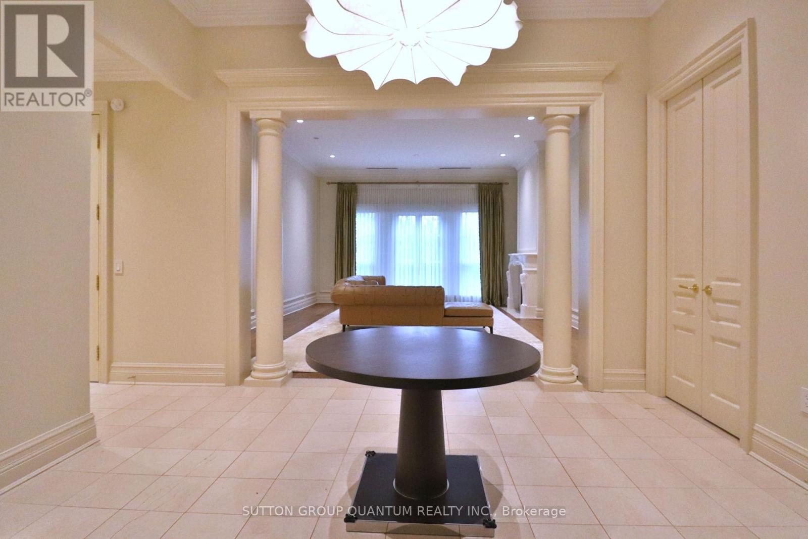 Apartment – 108 - 1 POST ROAD, Toronto – photo 3