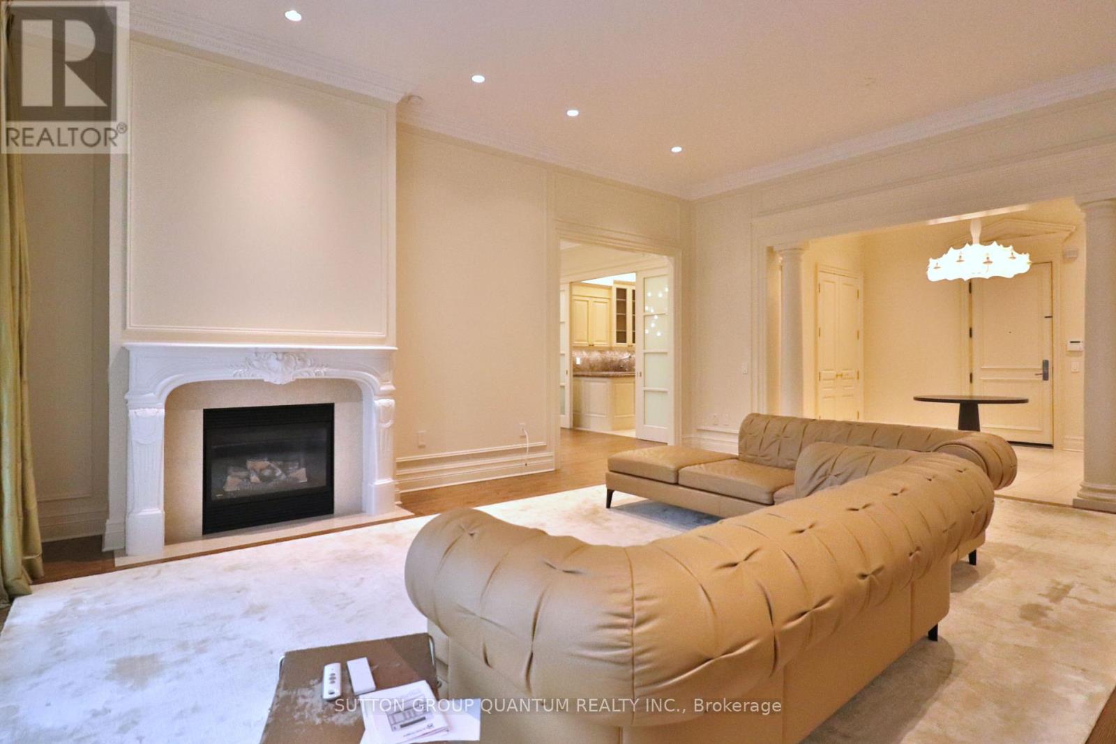 Apartment – 108 - 1 POST ROAD, Toronto – photo 5