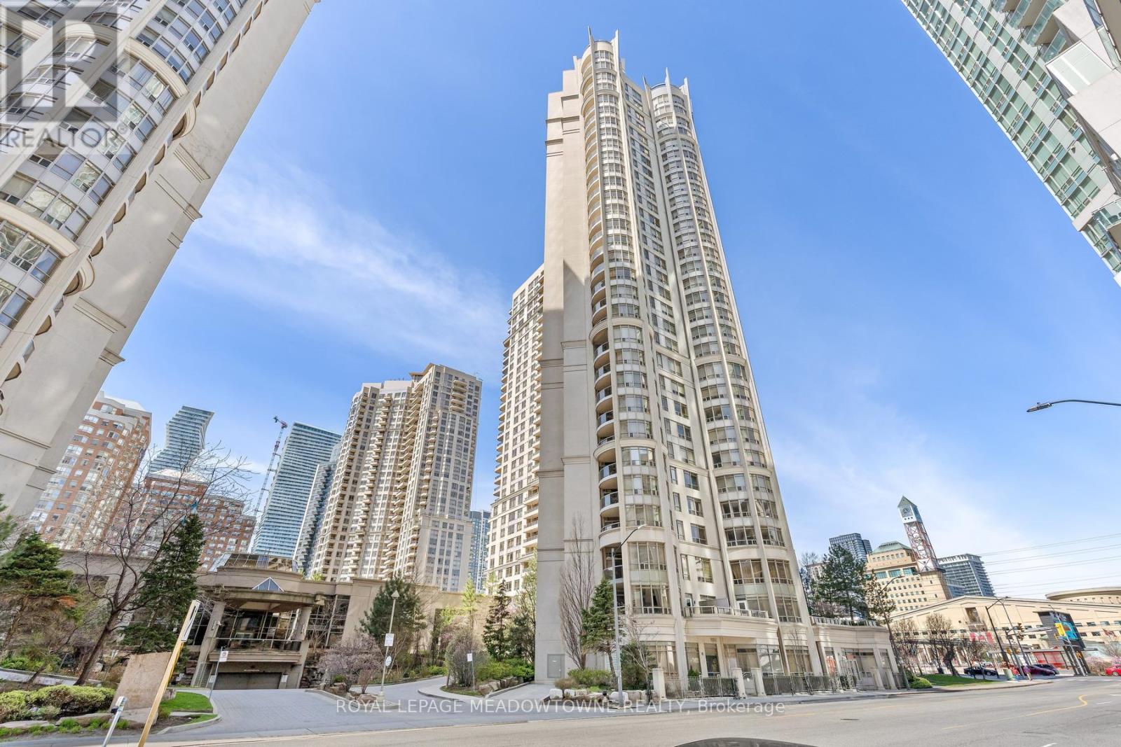 Apartment – 1030 - 3888 DUKE OF YORK BOULEVARD, Mississauga – photo 1