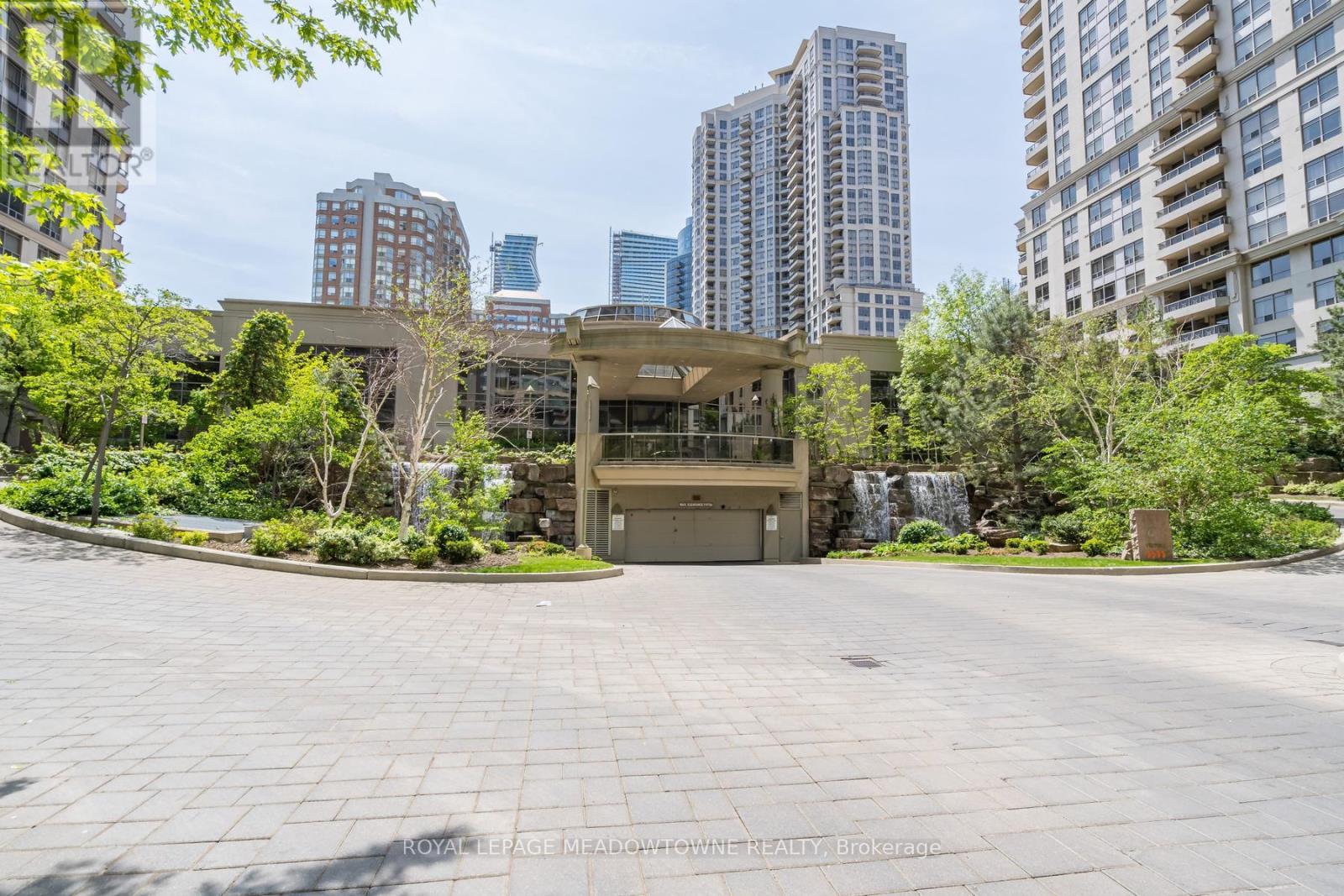 Apartment – 1030 - 3888 DUKE OF YORK BOULEVARD, Mississauga – photo 3