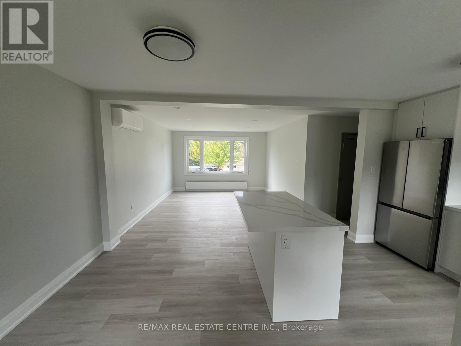 Triplex – 255 GAMMA STREET, Toronto – photo 4