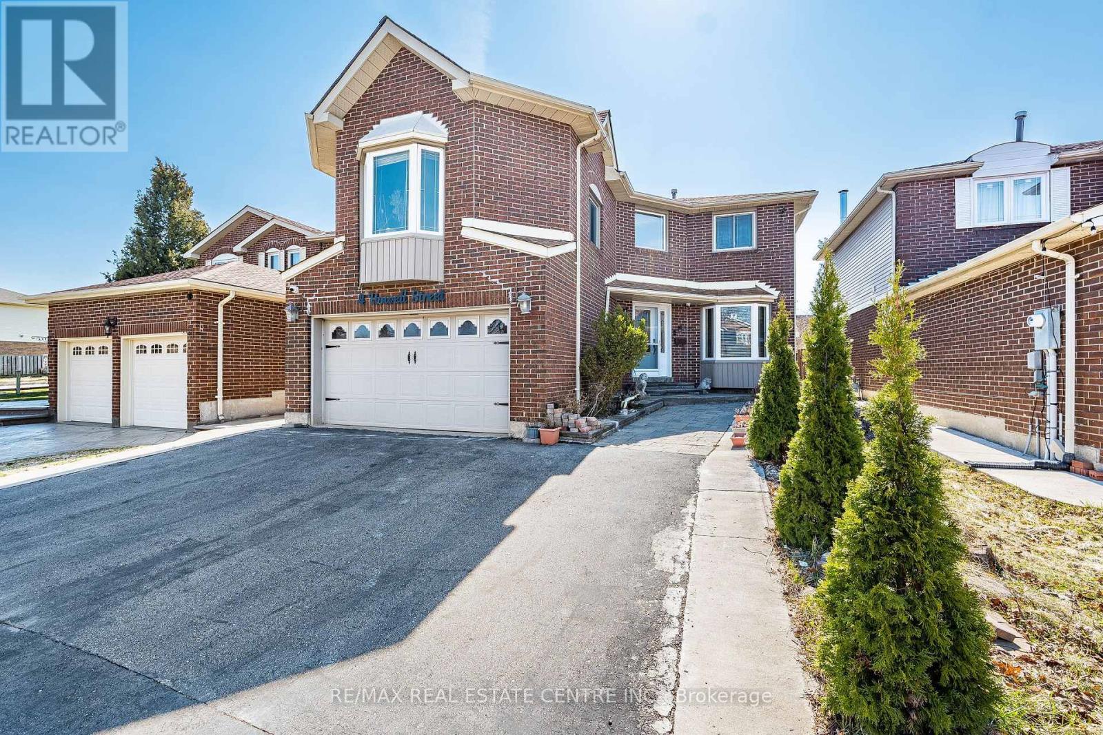 House – 4 HOWELL STREET, Brampton – photo 4