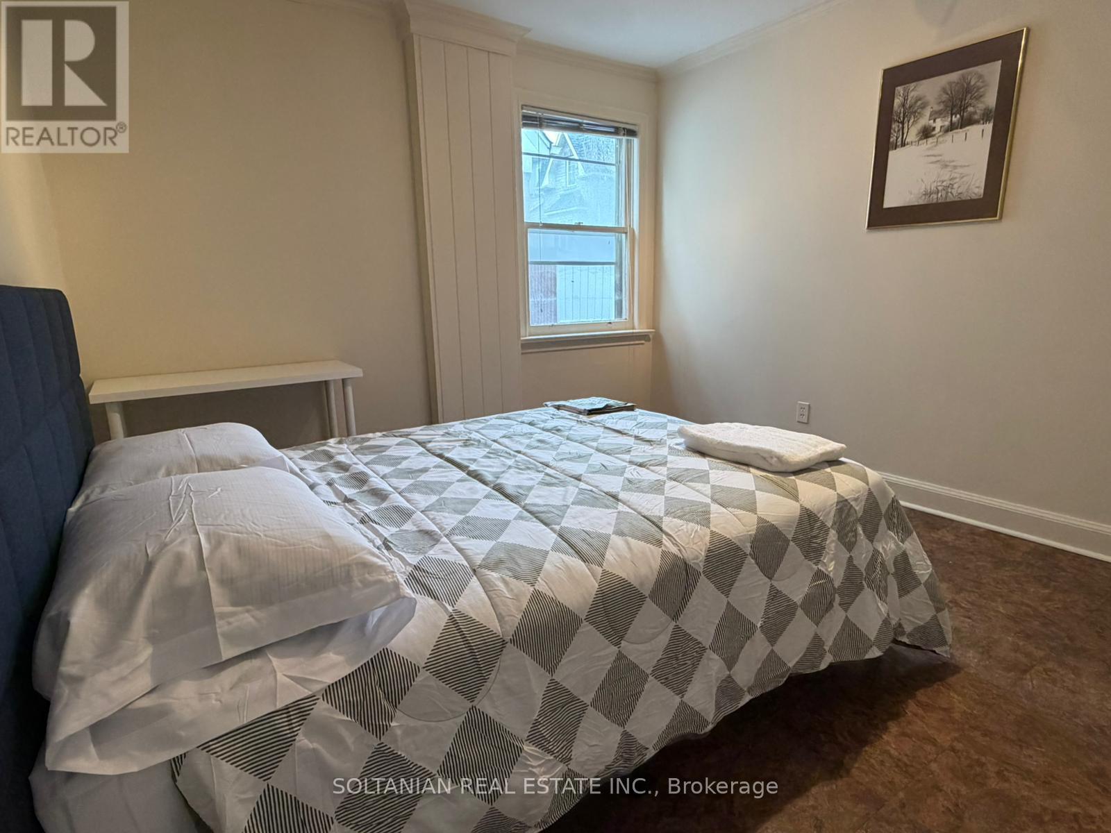 House – 197 FINCH AVENUE E, Toronto – photo 3