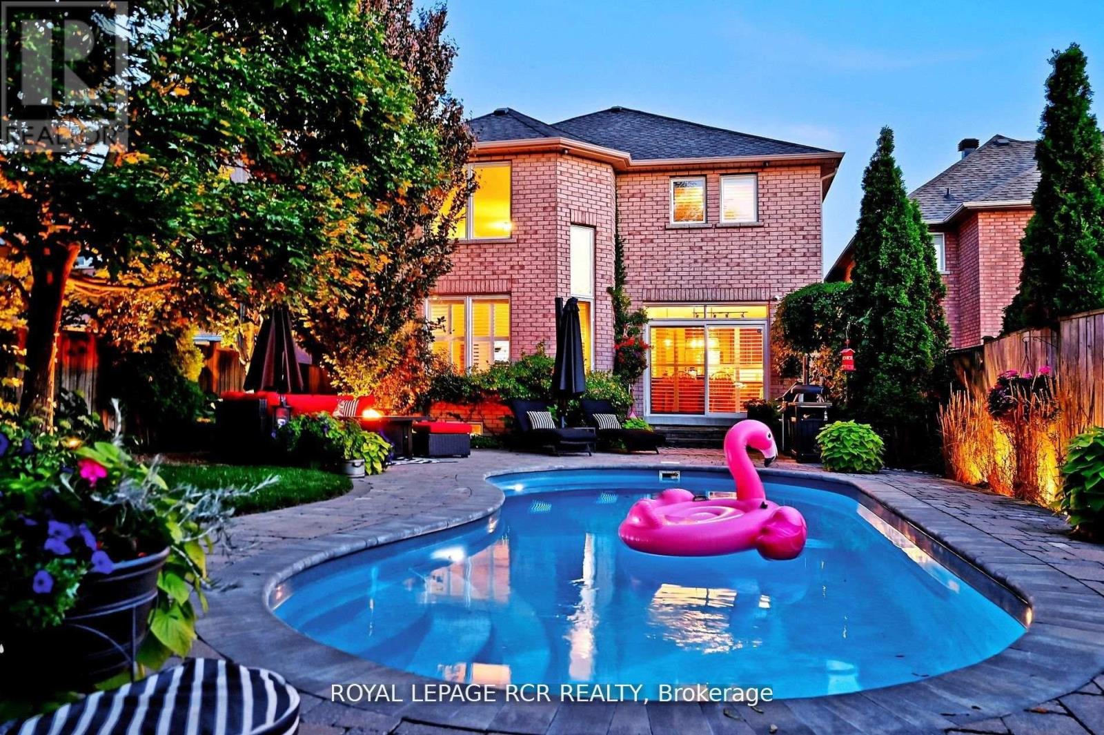 House – 142 REGATTA AVENUE, Richmond Hill – photo 2