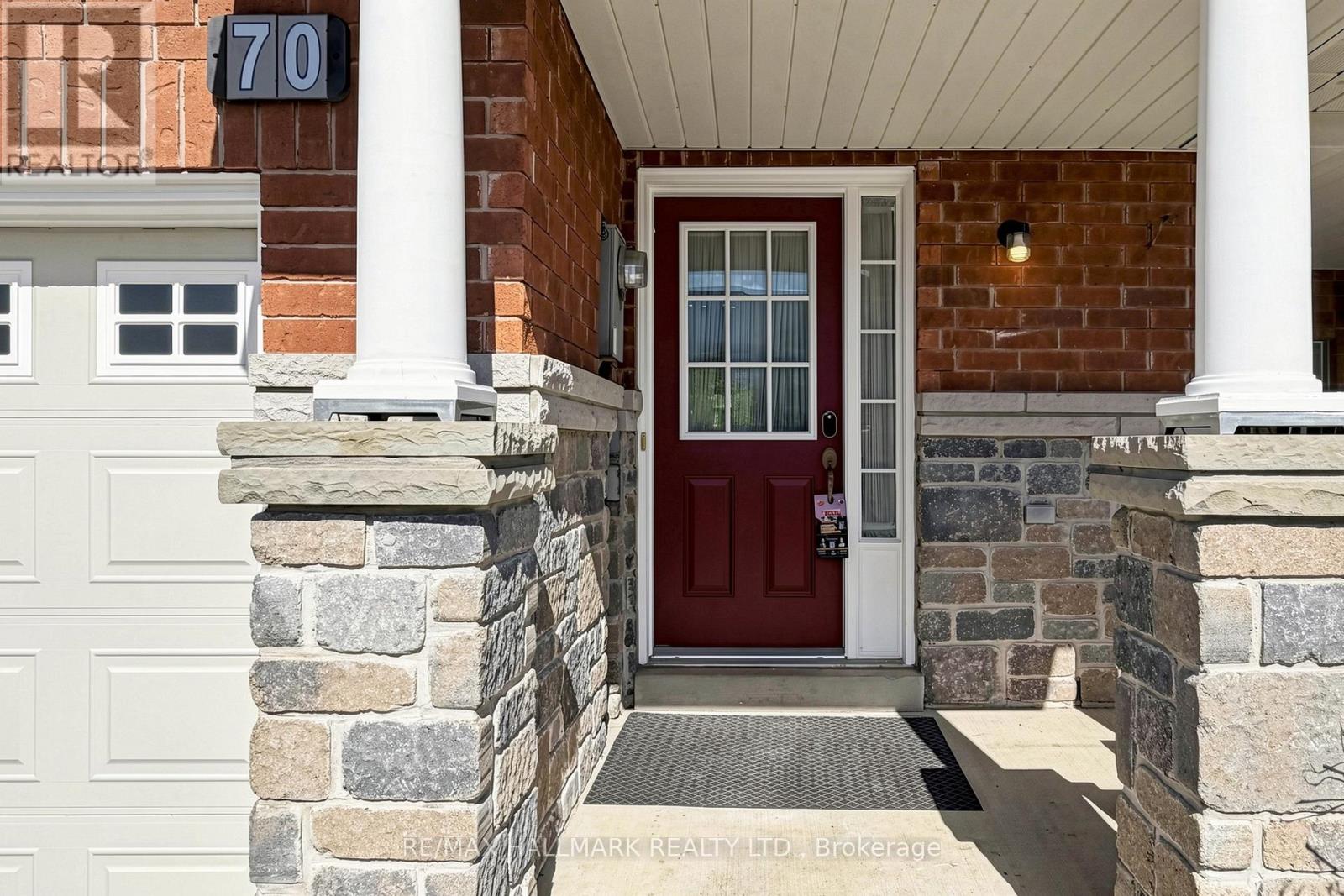 Row / Townhouse – 70 MAFFEY CRESCENT, Richmond Hill – photo 4
